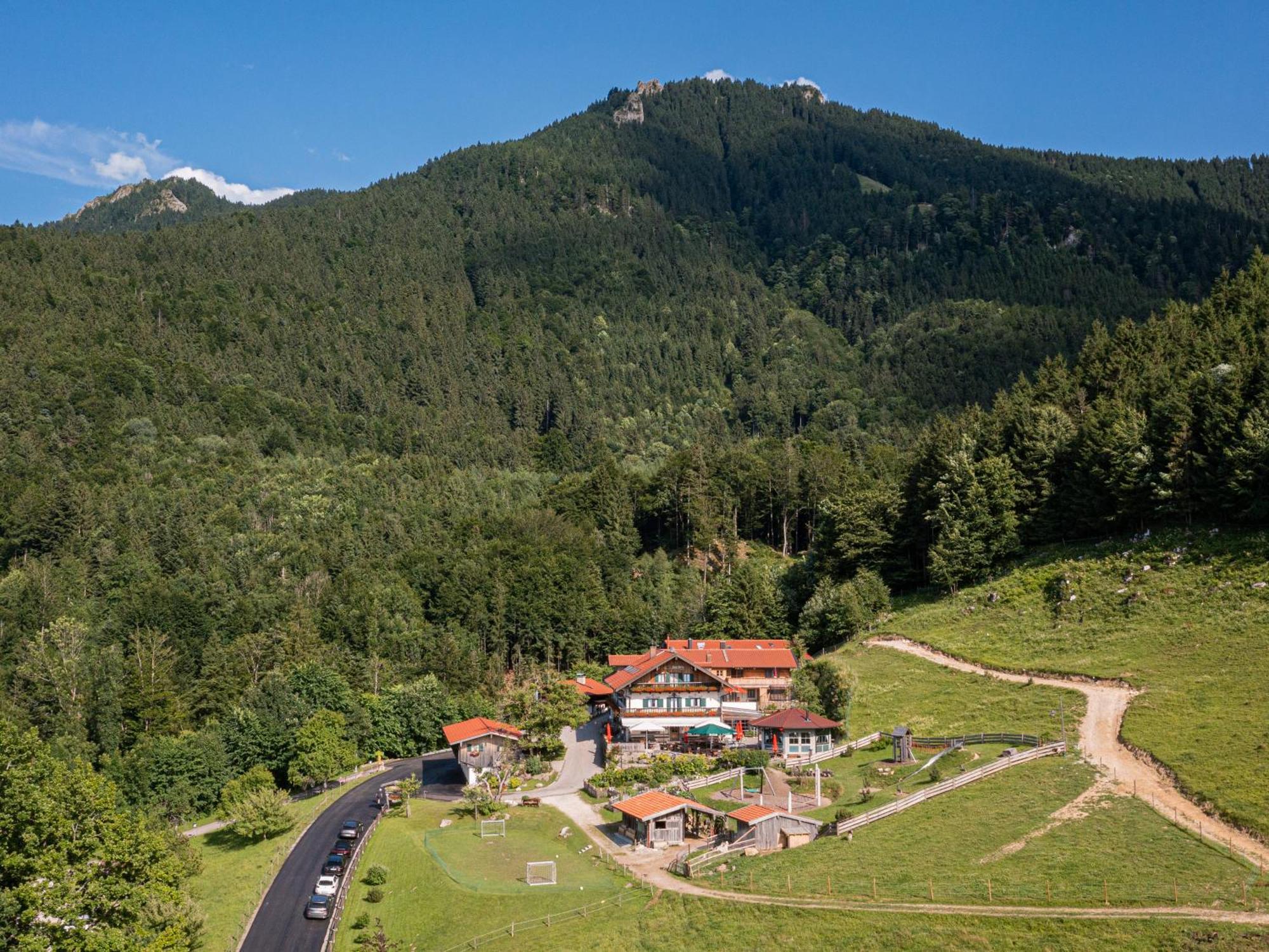 Berggasthof Hotel Duftbraeu I Ruhige Alleinlage I Mitten Im Gruenen Samerberg Exteriör bild